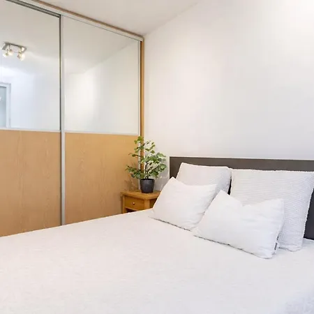 Modern 2br In Rotermanni, Ev Parking Garage, 5 Guests * Reval