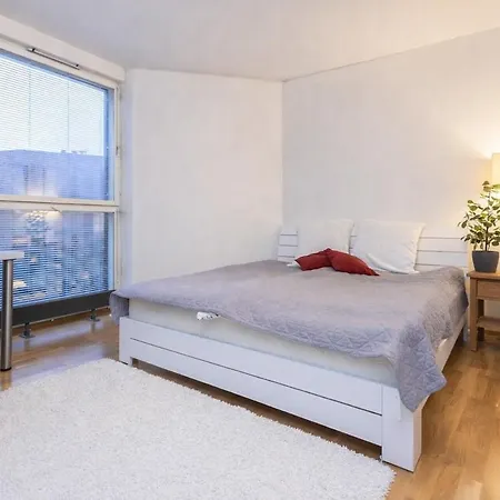 Modern 2br In Rotermanni, Ev Parking Garage, 5 Guests 塔林
