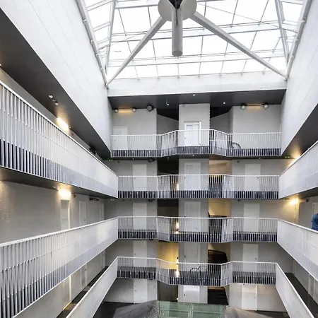 Modern 2br In Rotermanni, Ev Parking Garage, 5 Guests *
