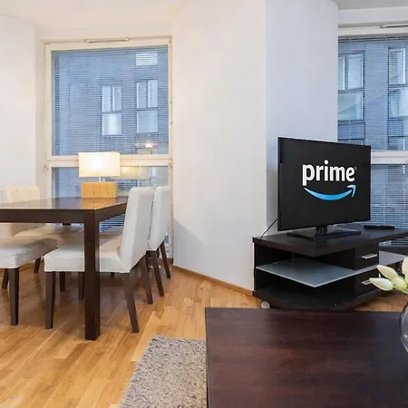 Modern 2br In Rotermanni, Ev Parking Garage, 5 Guests 塔林